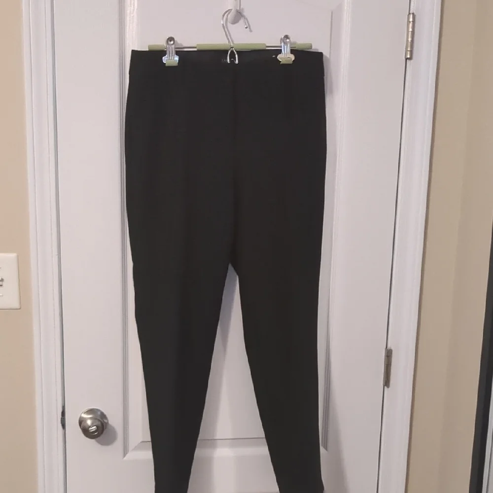 2 Pairs (1 Blk & 1 Cream) Talbot's Ankle Pants - Picture 5 of 7